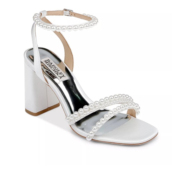 Badgley Mischka Women's Feisty Pearl Detail Block Heel Evening Sandals Size 6 - Picture 1 of 9